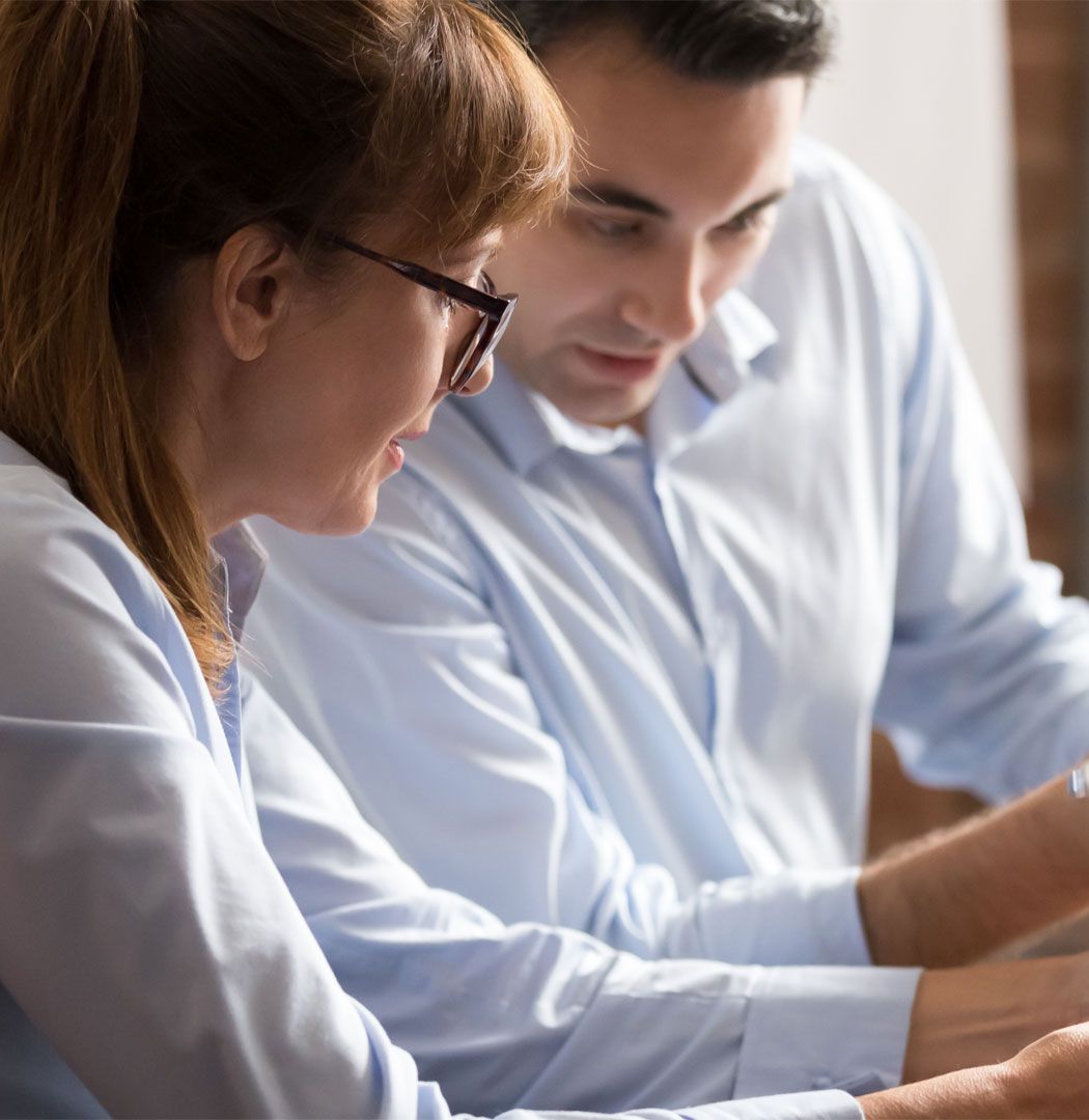 Accountant helping a business owner decide what finance option is best for them